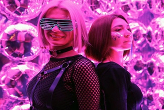 Фотозона из фольгированных шаров