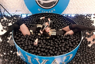 Фотозона «Черная икра»