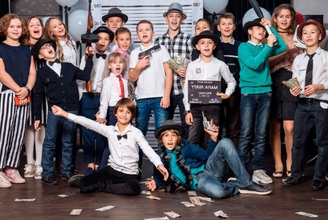 Фотозона мафия