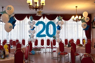 Фотозона из шаров на День Медика