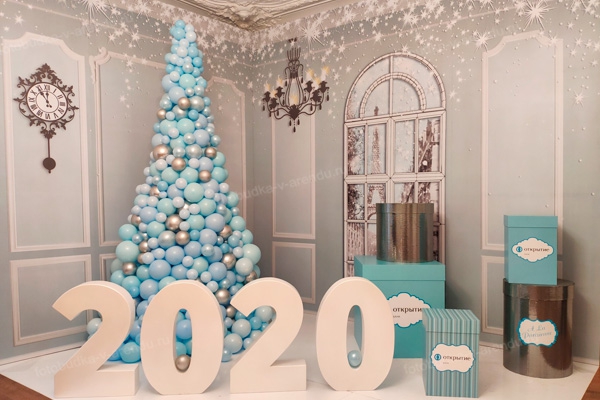 Фотозона новогодняя елка из шаров