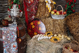 Фотозона "Русский сеновал"