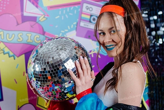 Фотозона «Диско 90-е»