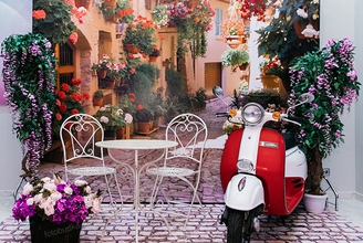 Фотозона с мотоциклом