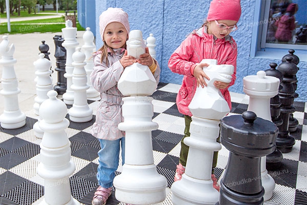Фотозона «Гигантские шахматы»