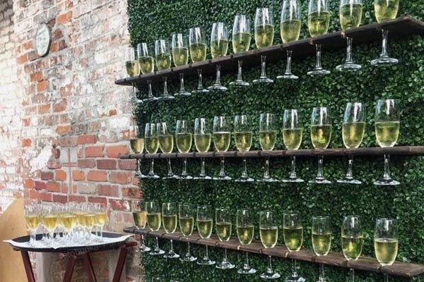 Стена для шампанского Фотозона
